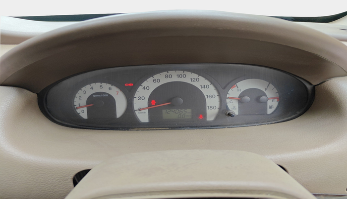 2013 Mahindra Xylo E8 ABS, Diesel, Manual, 1,24,065 km, interior