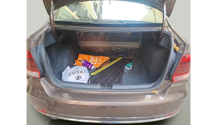 2016 Volkswagen Vento HIGHLINE PETROL AT, Petrol, Automatic, 97,356 km, exterior