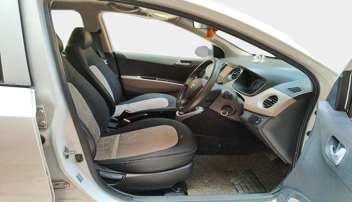 2017 Hyundai Grand i10 SPORTZ (O) AT 1.2 KAPPA VTVT, Petrol, Automatic, 39,882 km, interior