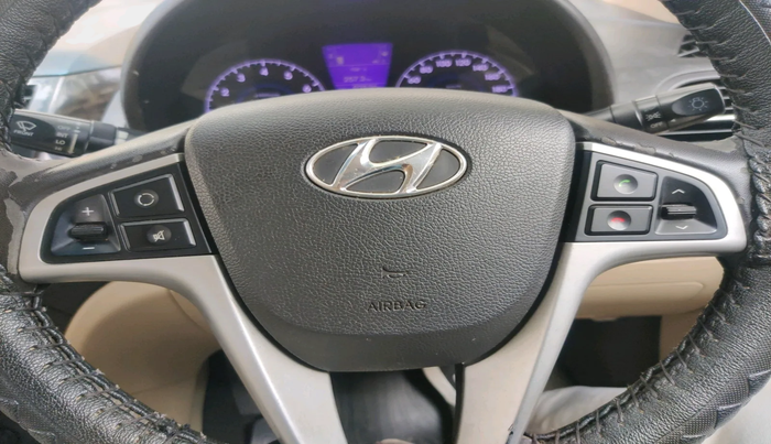 2013 Hyundai Verna FLUIDIC 1.6 VTVT SX, Petrol, Manual, 92,536 km, interior