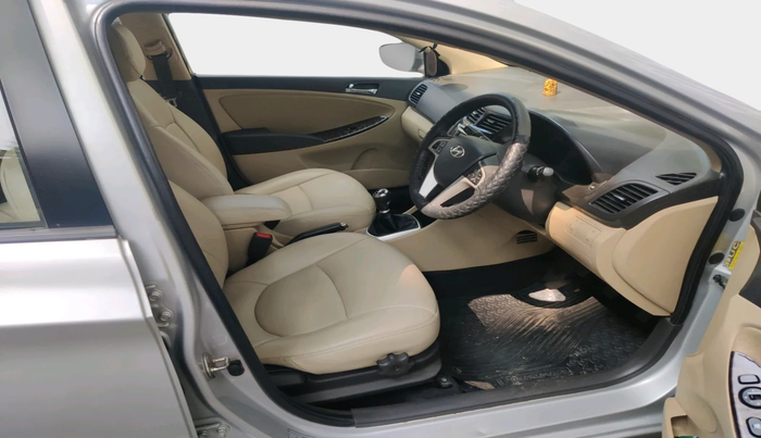 2013 Hyundai Verna FLUIDIC 1.6 VTVT SX, Petrol, Manual, 92,536 km, interior