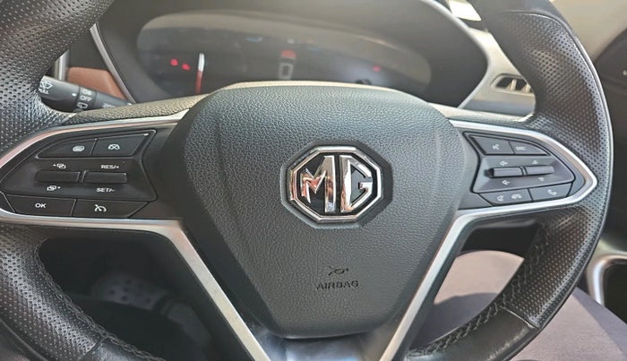 2020 MG HECTOR PLUS SHARP 1.5 PETROL TURBO DCT 6-STR, Petrol, Automatic, 58,377 km, interior