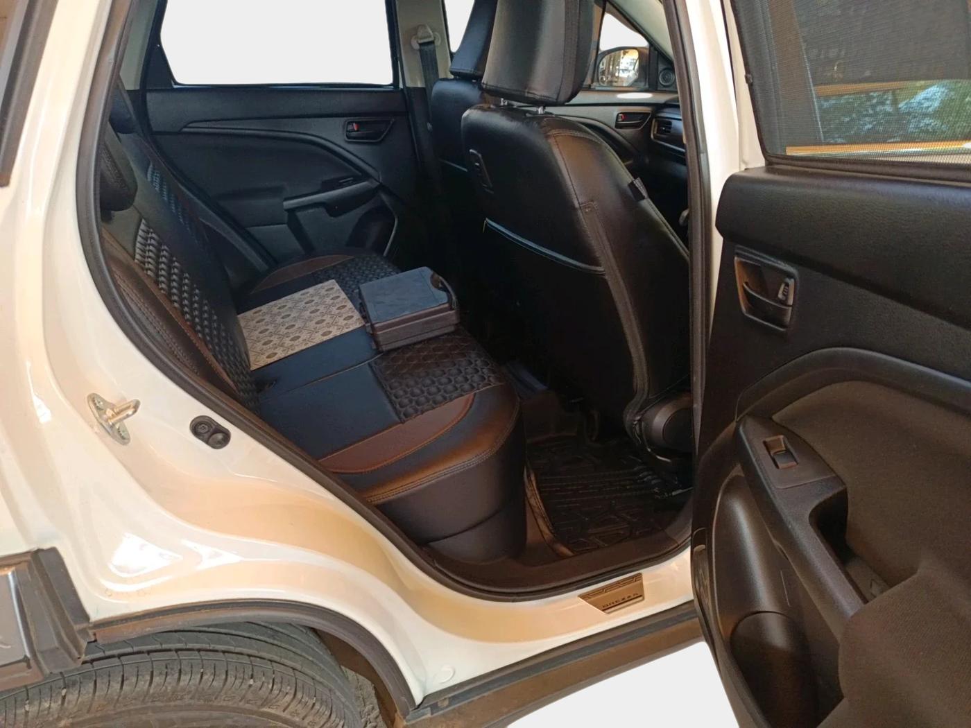 2024 Maruti BREZZA VXI, Petrol, Manual, 6,746 km, interior