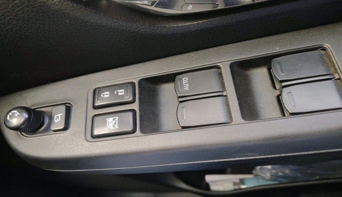 2019 Maruti XL6 ZETA MT, Petrol, Manual, 16,062 km, interior