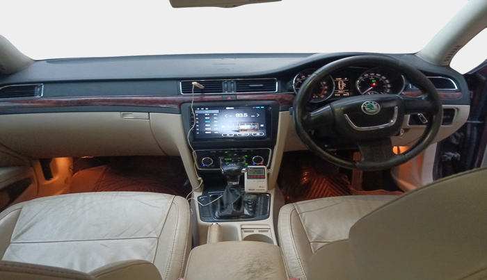 2012 Skoda Superb AMBITION 2.0 TDI CR AT, Diesel, Automatic, 94,717 km, interior