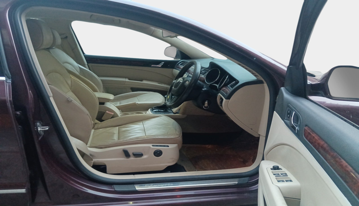 2012 Skoda Superb AMBITION 2.0 TDI CR AT, Diesel, Automatic, 94,717 km, interior