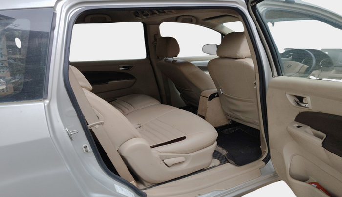2017 Maruti Ertiga VXI CNG, Petrol, Manual, 1,01,133 km, interior