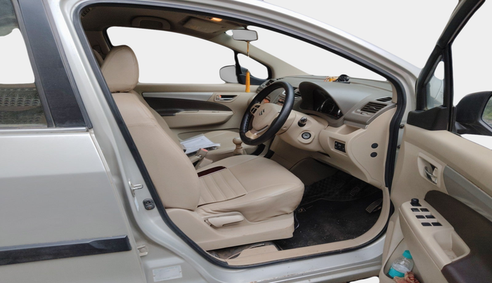 2017 Maruti Ertiga VXI CNG, Petrol, Manual, 1,01,133 km, interior