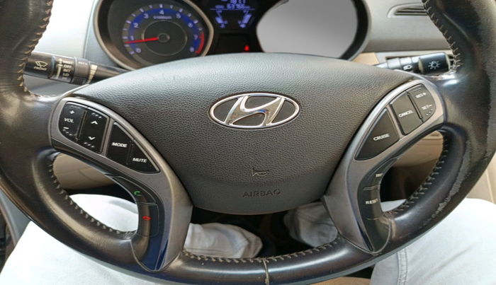 2014 Hyundai New Elantra 1.8 SX MT VTVT, Petrol, Manual, 63,766 km, interior