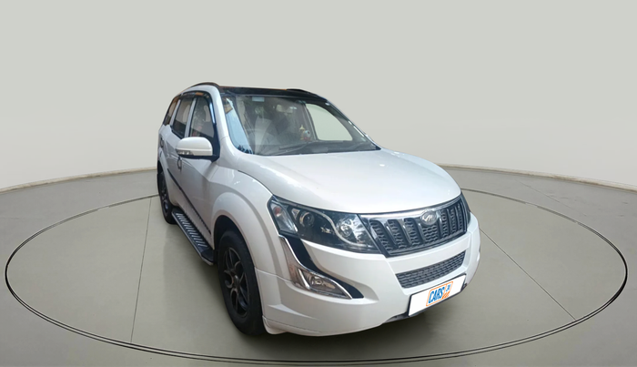 2017 Mahindra XUV500 W4, Diesel, Manual, 73,097 km, exterior