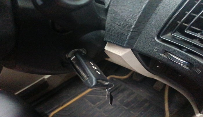 2017 Mahindra XUV500 W4, Diesel, Manual, 73,097 km, interior