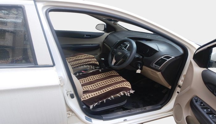 2012 Hyundai i20 SPORTZ 1.2, Petrol, Manual, 35,703 km, interior