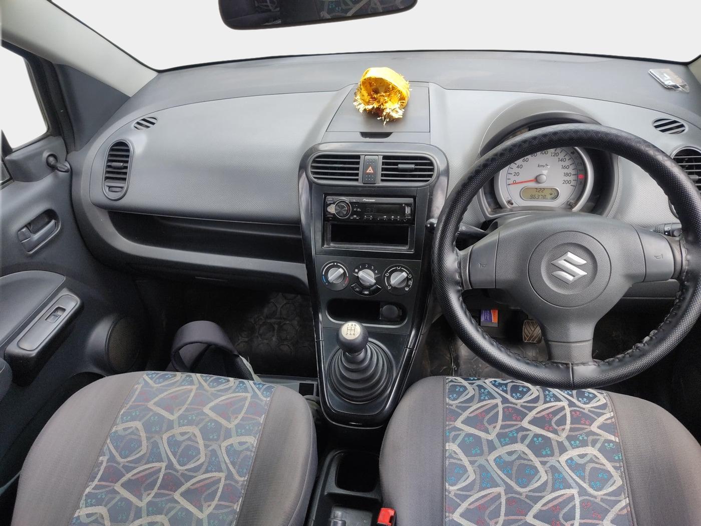 2016 Maruti Ritz LXI, Petrol, Manual, 96,381 km, interior