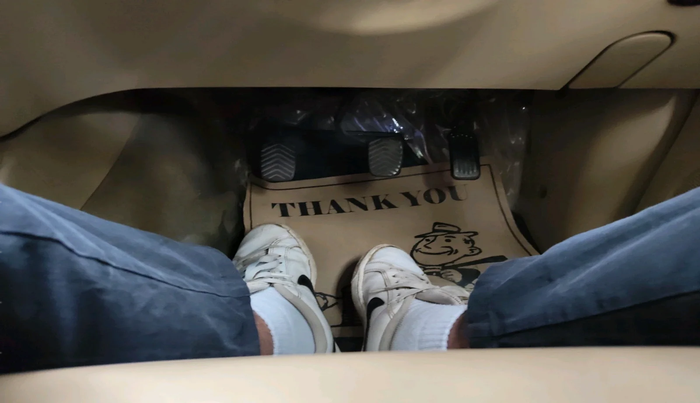 2013 Chevrolet Enjoy 1.4 LTZ 7 STR, Petrol, Manual, 9,357 km, interior