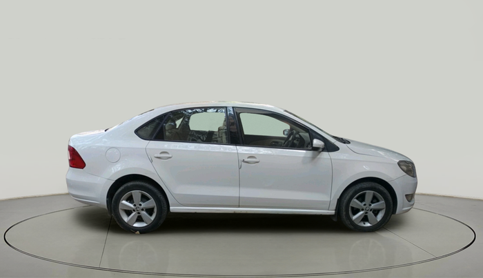 2016 Skoda Rapid 1.5 TDI CR STYLE PLUS AT, Diesel, Automatic, 94,161 km, exterior