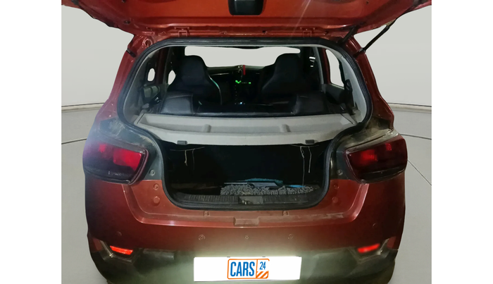 2016 Mahindra Kuv100 K4 6 STR, Petrol, Manual, 1,30,252 km, exterior