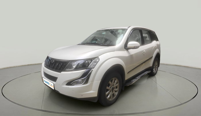 2015 Mahindra XUV500 W10, Diesel, Manual, 1,29,242 km, exterior