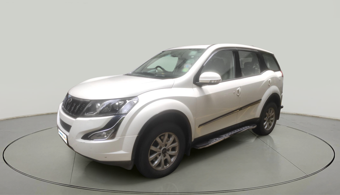 2015 Mahindra XUV500 W10, Diesel, Manual, 1,29,242 km, exterior