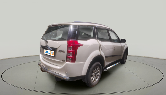 2015 Mahindra XUV500 W10, Diesel, Manual, 1,29,242 km, exterior