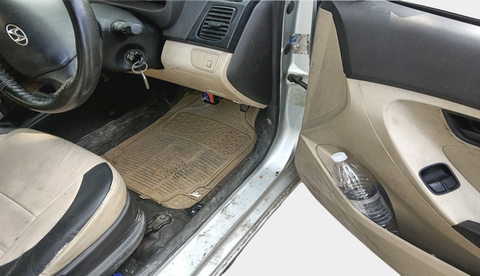 2011 Hyundai Eon MAGNA, Petrol, Manual, 80,449 km, interior