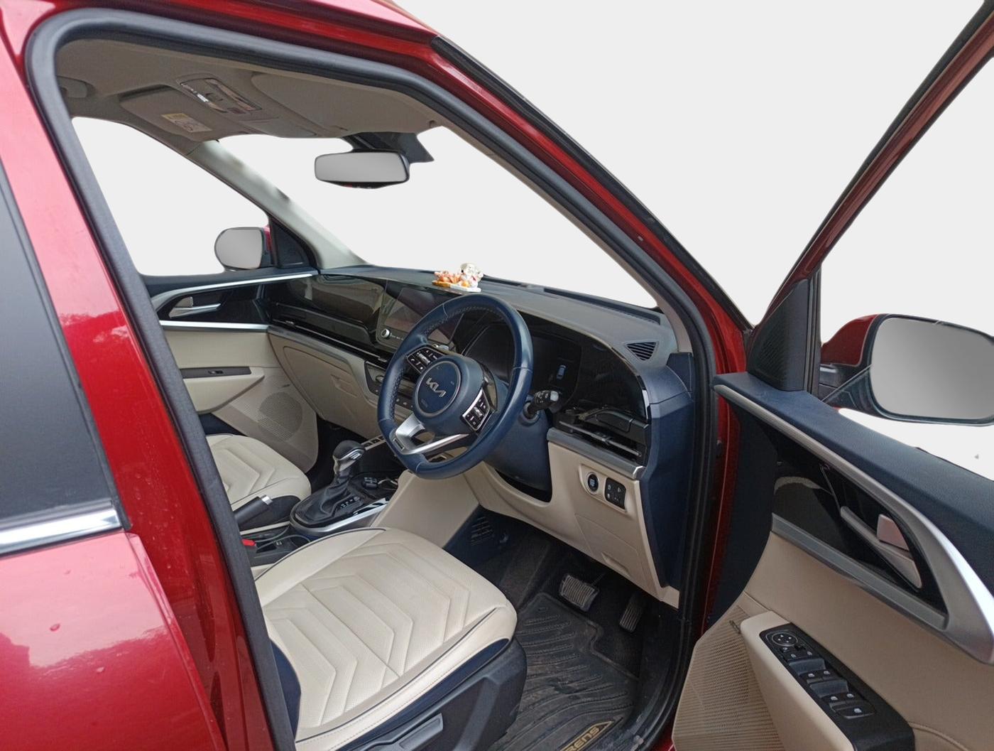 2023 KIA CARENS LUXURY PLUS 1.5 DIESEL AT 7 STR, Diesel, Automatic, 35,290 km, interior