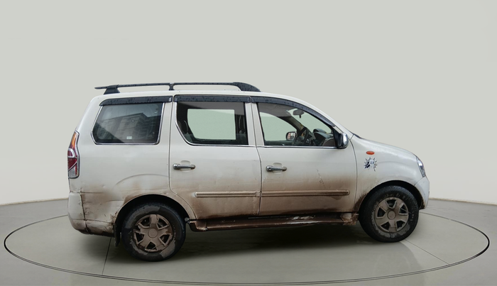 2010 Mahindra Xylo E6 BS-III, Diesel, Manual, 1,58,000 km, exterior