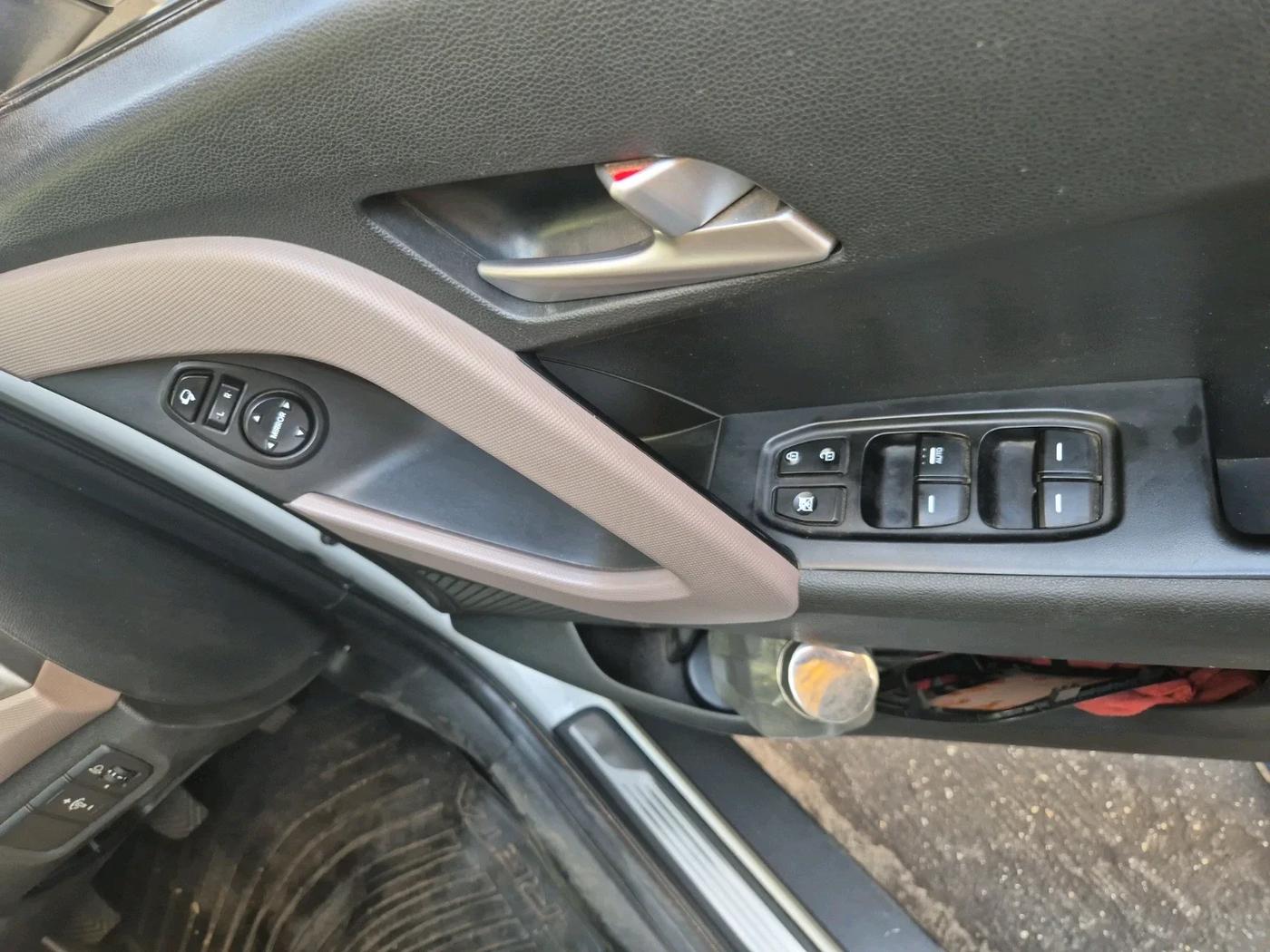 2019 Hyundai Creta SX 1.6 PETROL, Petrol, Manual, 38,365 km, interior