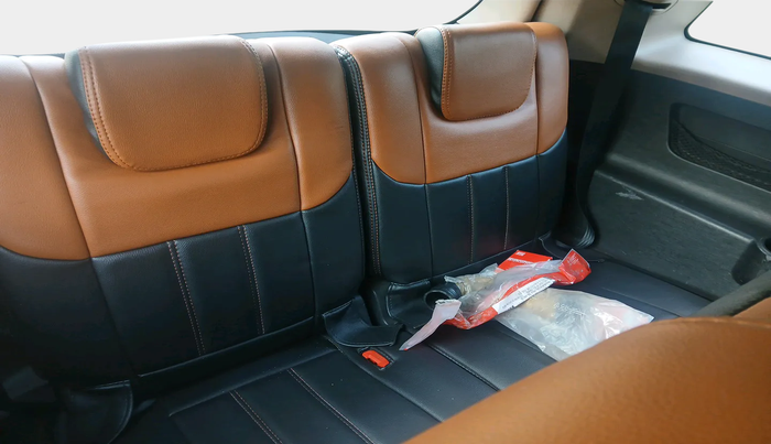 2012 Mahindra XUV500 W8, Diesel, Manual, 1,68,814 km, interior