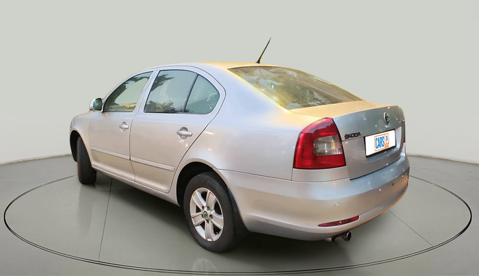 2011 Skoda Laura AMBIENTE 2.0 TDI CR AT, Diesel, Automatic, 2,31,289 km, exterior