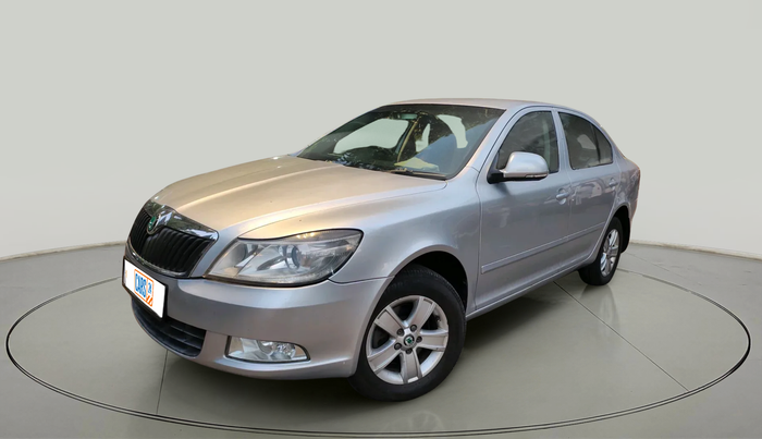 2011 Skoda Laura AMBIENTE 2.0 TDI CR AT, Diesel, Automatic, 2,31,289 km, exterior