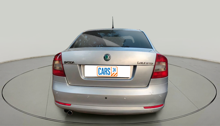 2011 Skoda Laura AMBIENTE 2.0 TDI CR AT, Diesel, Automatic, 2,31,289 km, exterior