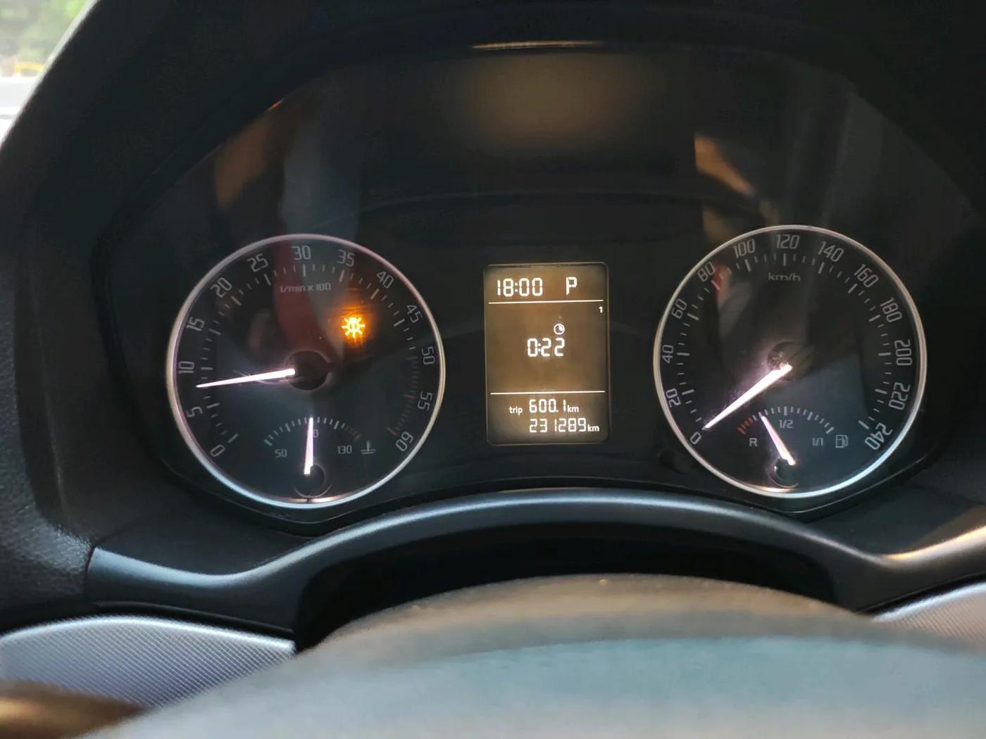 2011 Skoda Laura AMBIENTE 2.0 TDI CR AT, Diesel, Automatic, 2,31,289 km, interior