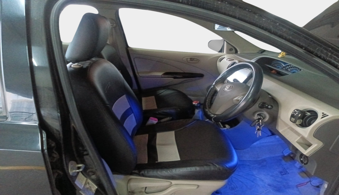 2014 Toyota Etios G, Petrol, Manual, 49,228 km, interior