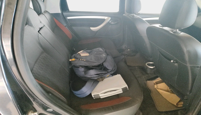 2014 Renault Duster 110 PS RXZ 4X4 MT DIESEL, Diesel, Manual, 70,112 km, interior