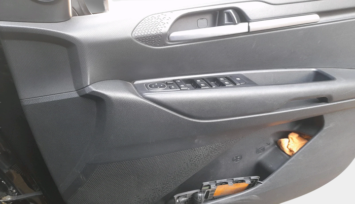 2021 KIA SONET HTK PLUS 1.2, Petrol, Manual, 69,594 km, interior