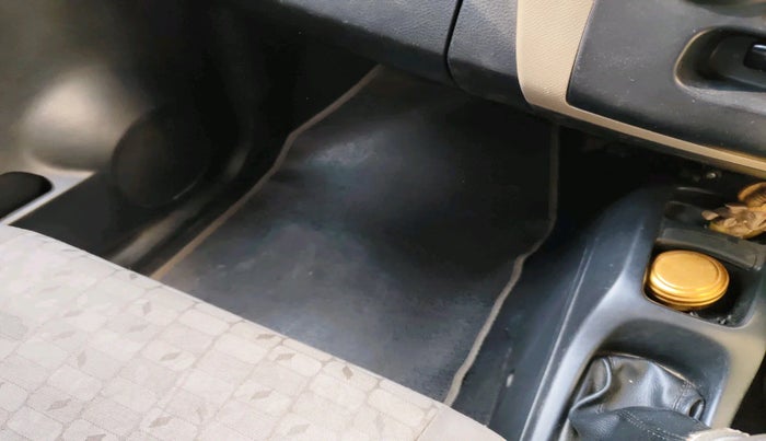 2015 Maruti Wagon R 1.0 VXI, Petrol, Manual, 33,358 km, interior