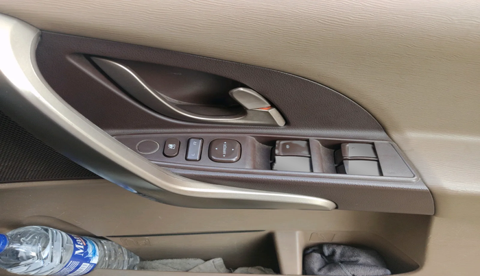 2014 Mahindra XUV500 W6, Diesel, Manual, 96,807 km, interior