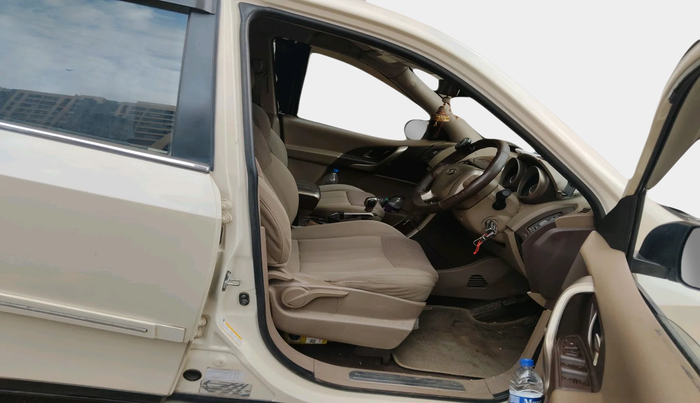 2014 Mahindra XUV500 W6, Diesel, Manual, 96,807 km, interior