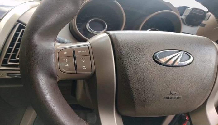 2014 Mahindra XUV500 W6, Diesel, Manual, 96,807 km, interior