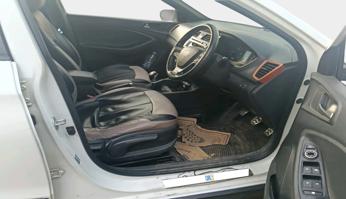 2015 Hyundai i20 Active 1.4 SX, Diesel, Manual, 1,46,646 km, interior