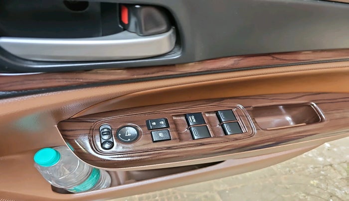 2022 Honda Amaze 1.2L I-VTEC VX, Petrol, Manual, 11,754 km, interior