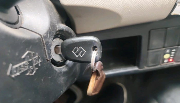 2015 Maruti Wagon R 1.0 LXI CNG, Petrol, Manual, 1,34,762 km, interior