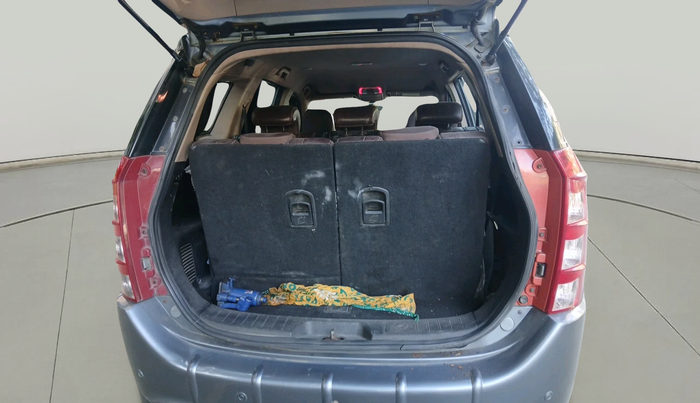 2012 Mahindra XUV500 W8, Diesel, Manual, 1,08,942 km, exterior