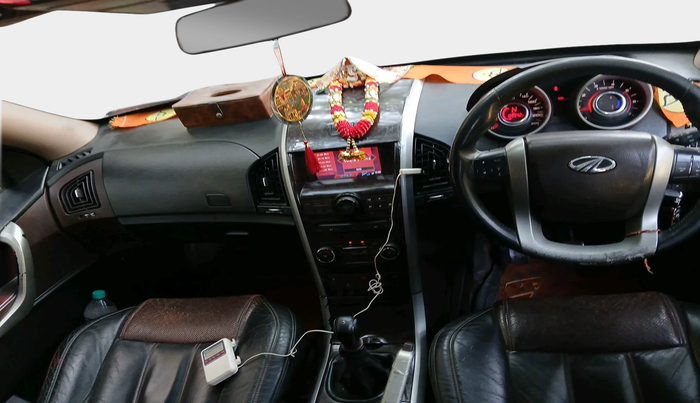 2012 Mahindra XUV500 W8, Diesel, Manual, 1,08,942 km, interior