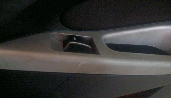 2012 Ford Figo TITANIUM 1.2 PETROL, Petrol, Manual, 75,106 km, interior