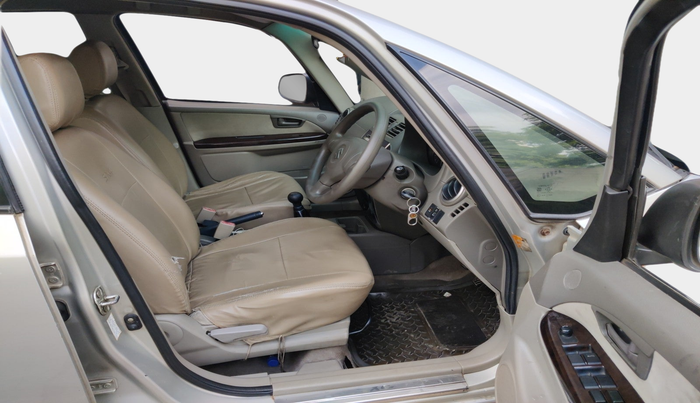 2010 Maruti SX4 VXI, Petrol, Manual, 1,76,370 km, interior