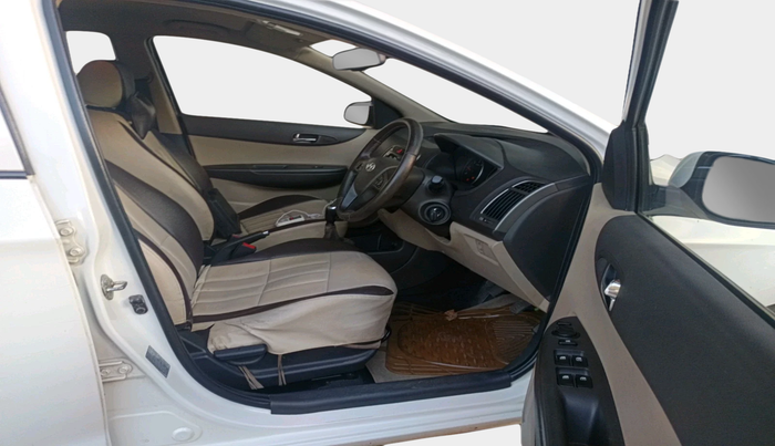 2012 Hyundai i20 SPORTZ 1.4 CRDI, Diesel, Manual, 94,475 km, interior