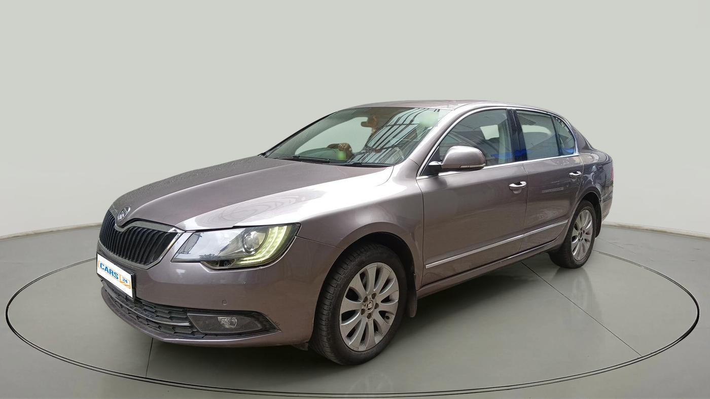 2014 Skoda Superb ELEGANCE 1.8 TSI AT, Petrol, Automatic, 1,55,660 km, exterior