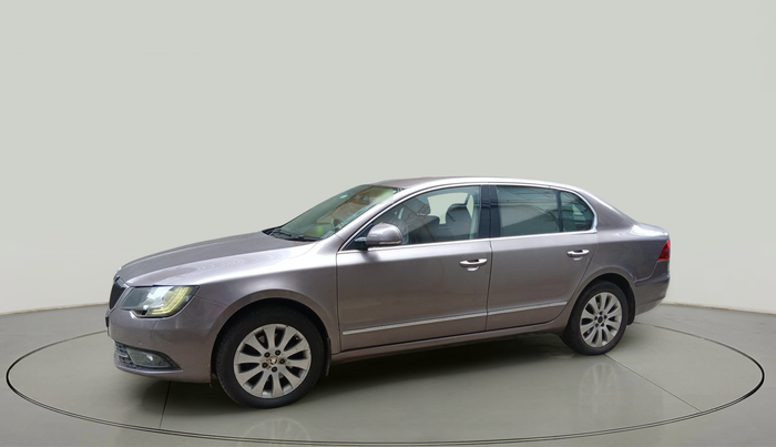 2014 Skoda Superb ELEGANCE 1.8 TSI AT, Petrol, Automatic, 1,55,660 km, exterior