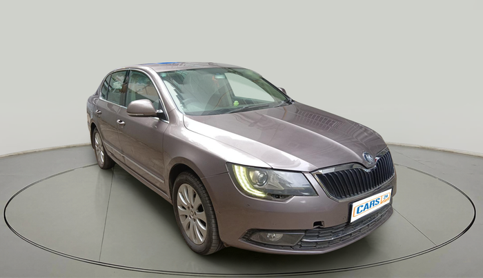 2014 Skoda Superb ELEGANCE 1.8 TSI AT, Petrol, Automatic, 1,55,660 km, exterior